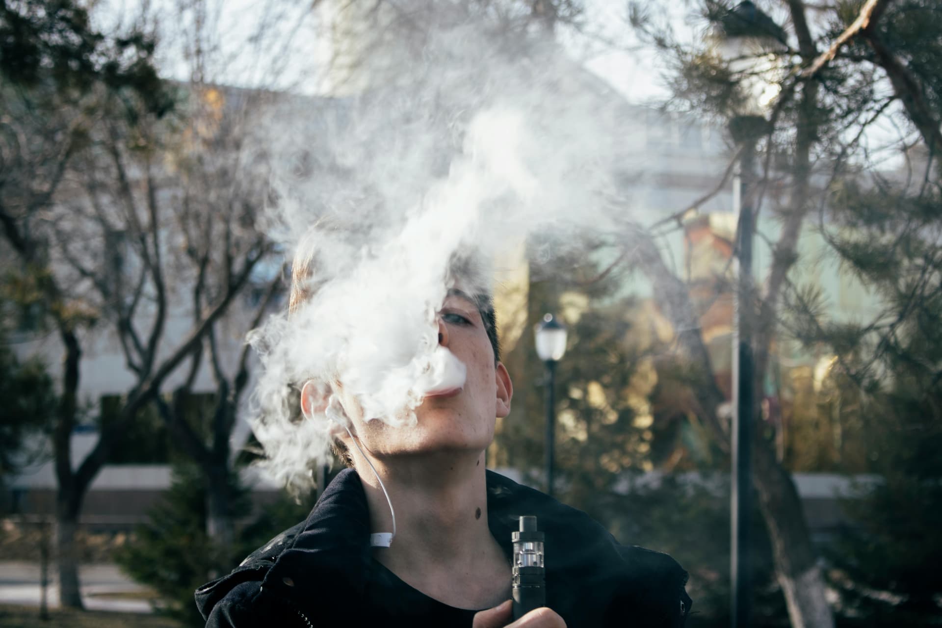 Erlebe Al Fakher Vape 12000 – Der neue Standard für Vapes!