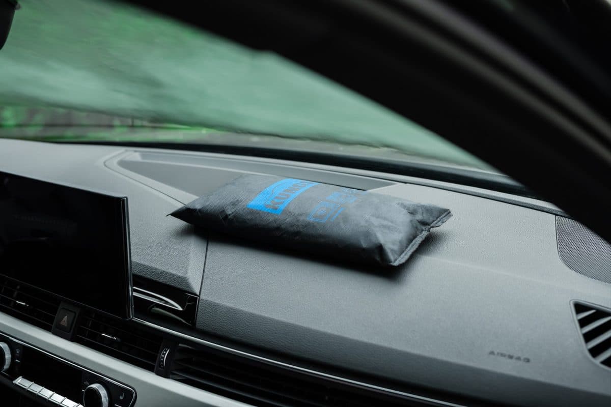 Der ultimative Leitfaden zum Autoentfeuchten: So halten Sie Ihr Fahrzeug trocken und schimmelresistent