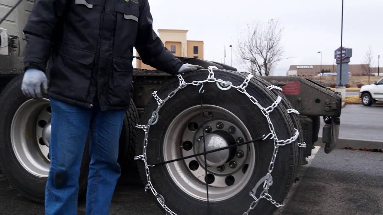 Schneeketten kaufen bei Schneeketten4u: Die besten Optionen für Autos, SUVs und LKWs