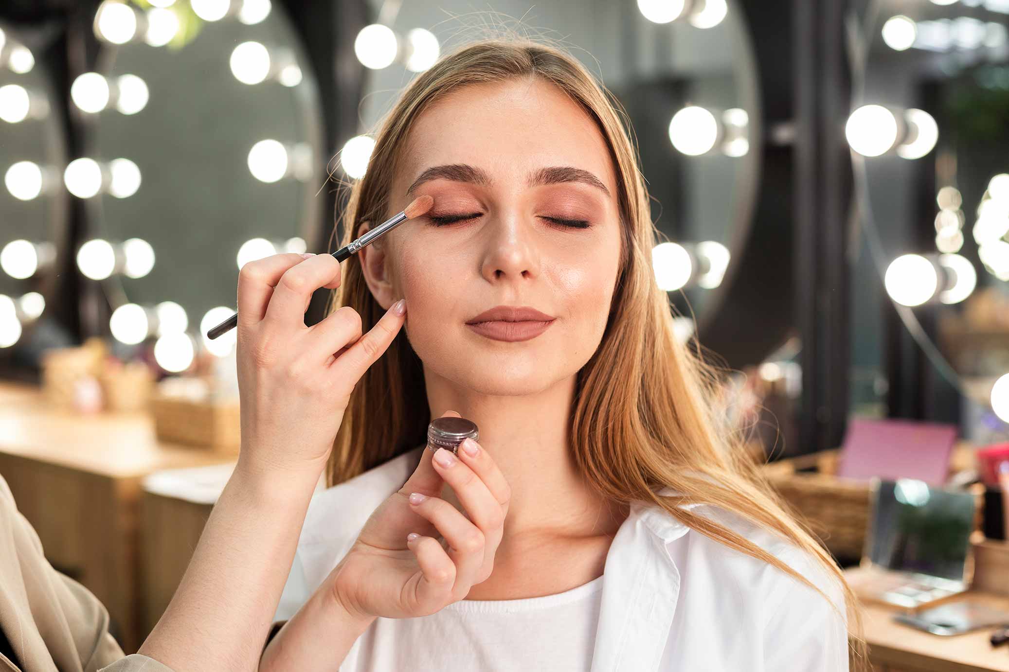 Beste Make-up Produkte Trends 2024: Neue Looks für jede Jahreszeit