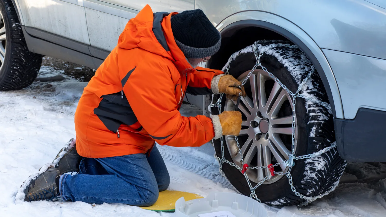 Schneeketten kaufen bei Schneeketten4u: Die besten Optionen für Autos, SUVs und LKWs