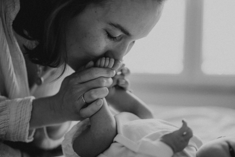 Erinnerungen fürs Herz – dein persönliches Newborn Fotoshooting